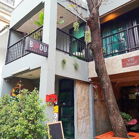 Badu Sukhumvit Dormitory Bangkok Ngoại thất bức ảnh