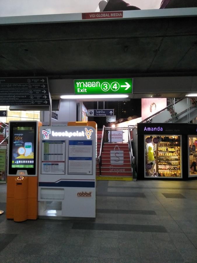 Badu Sukhumvit Dormitory Bangkok Ngoại thất bức ảnh