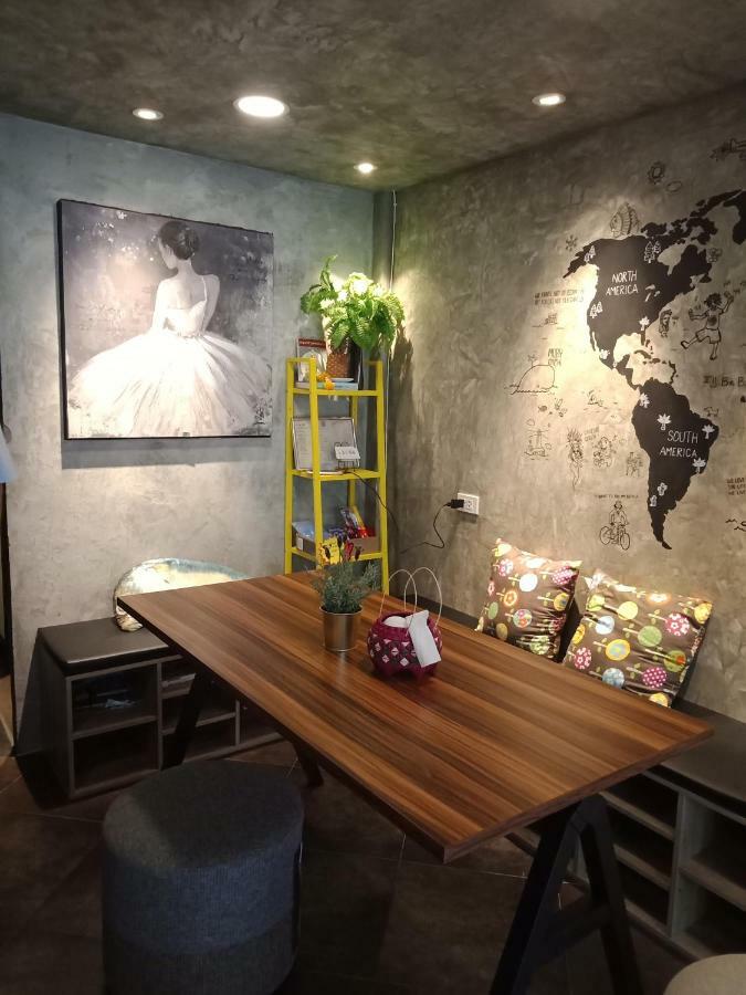 Badu Sukhumvit Dormitory Bangkok Ngoại thất bức ảnh