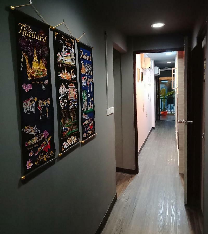 Badu Sukhumvit Dormitory Bangkok Ngoại thất bức ảnh