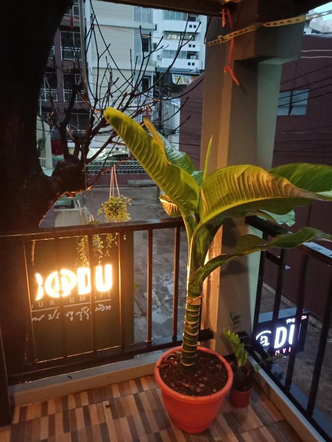 Badu Sukhumvit Dormitory Bangkok Ngoại thất bức ảnh